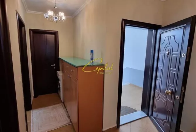 Shtepi me qera Apartament ne Tirane, 2+1, Mobilimi E mobiluar, Pagesa 55,000  Leke.