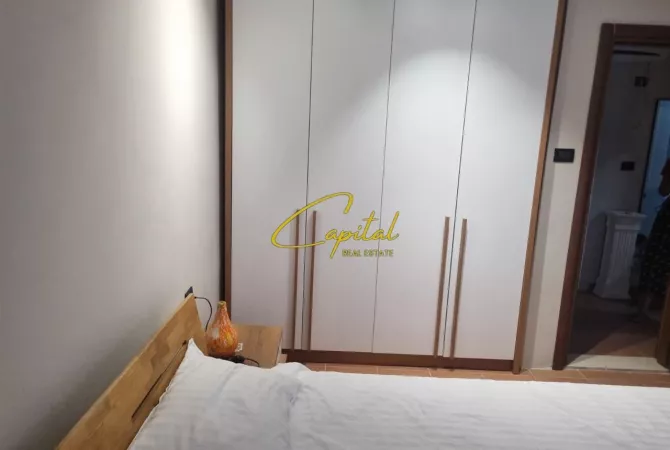 Shtepi me qera Apartament ne Tirane, 1+1, Mobilimi E mobiluar, Pagesa 50,000  Leke.