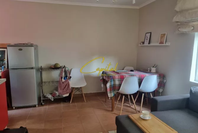 Shtepi me qera 1+1 ne Tirane - 50,000 Leke