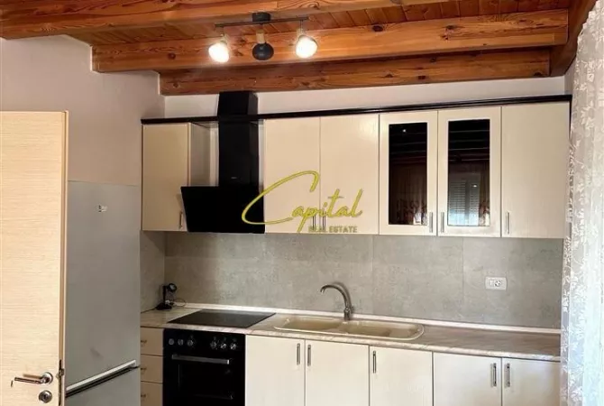 Shtepi me qera 2+1 ne Tirane - 55,000 Leke