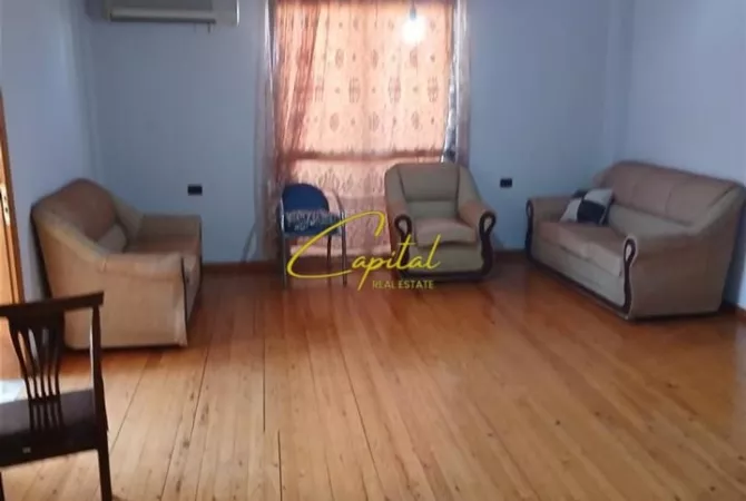 Shtepi me qera 2+1 ne Tirane - 40,000 Leke