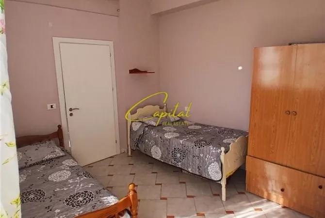 Shtepi me qera 2+1 ne Tirane - 40,000 Leke