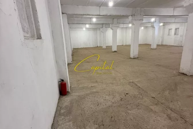 Ambient biznesi me qera 4+1 ne Tirane - 2,000 Euro