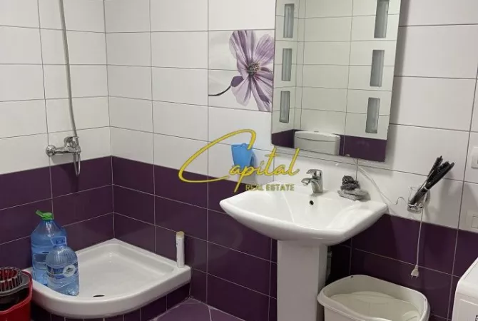 Shtepi me qera Apartament ne Tirane, 2+1, Mobilimi E mobiluar, Pagesa 55,000  Leke.