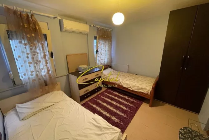 Shtepi me qera Apartament ne Tirane, 3+1, Mobilimi E mobiluar, Pagesa 70,000  Leke.