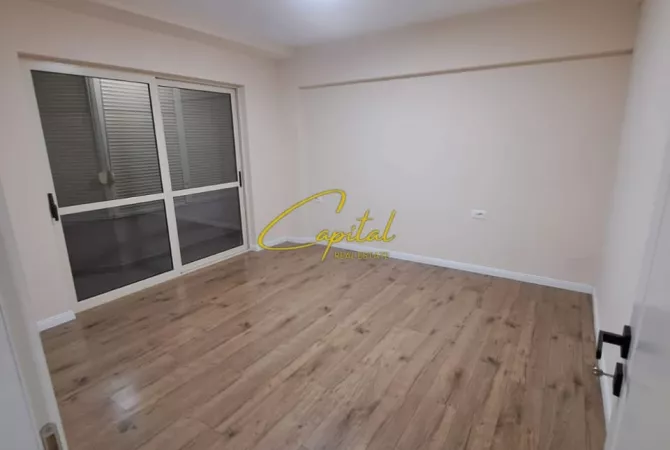 ZYRE ME QERA 80 M2 QENDER 1.200 EURO