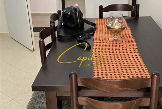 Shtepi me qera Apartament ne Tirane, 1+1, Mobilimi E mobiluar, Pagesa 42,000  Leke.