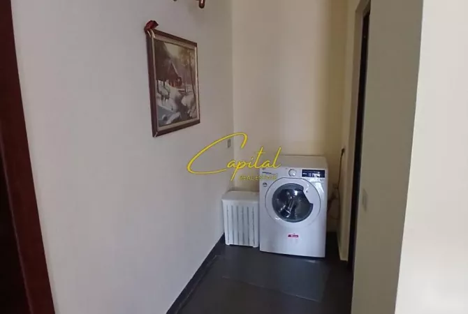 Shtepi me qera Apartament ne Tirane, 2+1, Mobilimi E mobiluar, Pagesa 55,000  Leke.