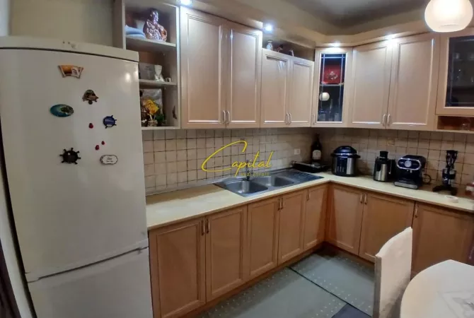 Shtepi me qera 2+1 ne Tirane - 55,000 Leke
