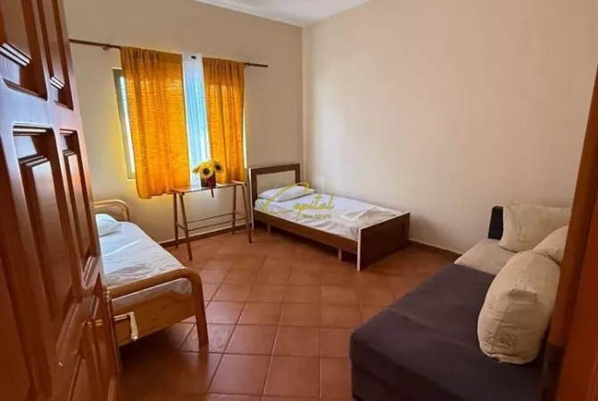 Shtepi me qera 2+1 ne Tirane - 45,000 Leke