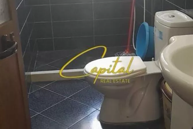 Shtepi me qera Apartament ne Tirane, 2+1, Mobilimi E mobiluar, Pagesa 50,000  Leke.