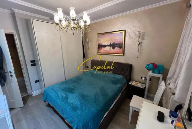 Shtepi me qera Apartament ne Tirane, 3+1, Mobilimi E mobiluar, Pagesa 750  Euro.