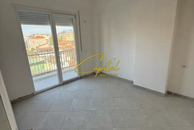 Shtepi ne shitje 2+1 ne Tirane - 180,000 Euro