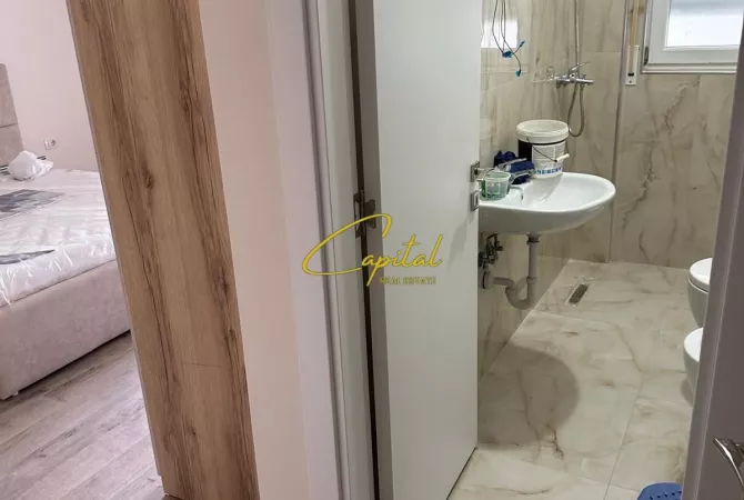 Shtepi me qera Apartament ne Tirane, 2+1, Mobilimi E mobiluar, Pagesa 60,000  Leke.