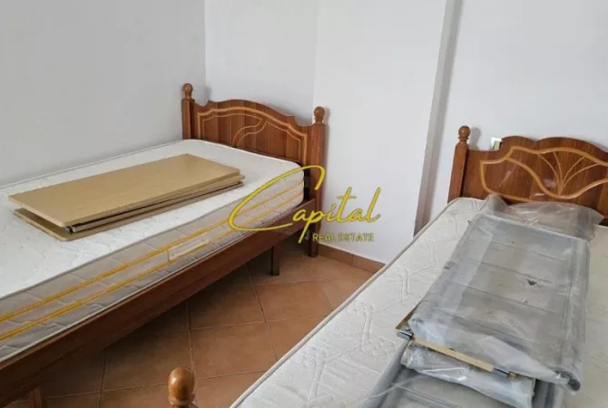 Shtepi me qera 3+1 ne Tirane - 55,000 Leke