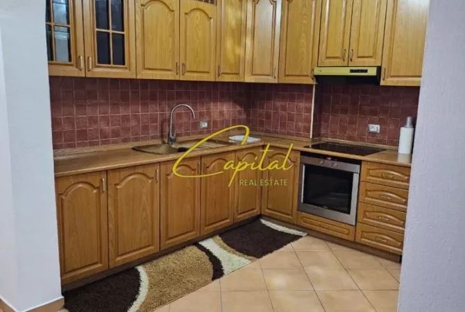 Shtepi me qera 3+1 ne Tirane - 55,000 Leke