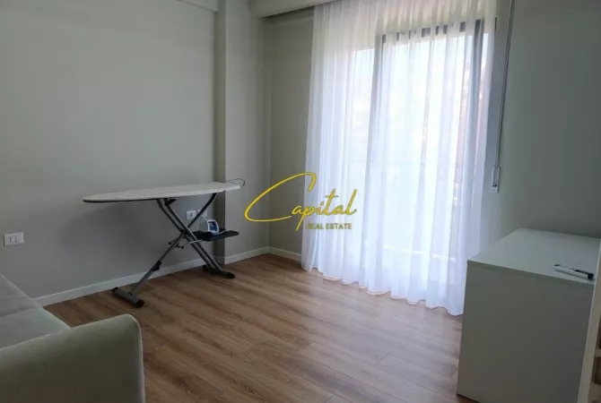 Shtepi ne shitje Apartament ne Tirane, 2+1, Mobilimi E mobiluar, Pagesa 25,700,000  Leke.