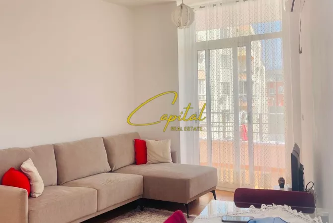 Shtepi me qera 1+1 ne Tirane - 45,000 Leke