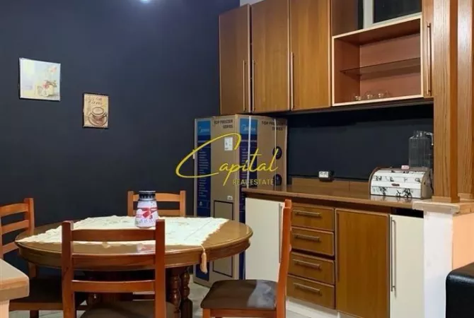 Shtepi me qera 2+1 ne Tirane - 60,000 Leke