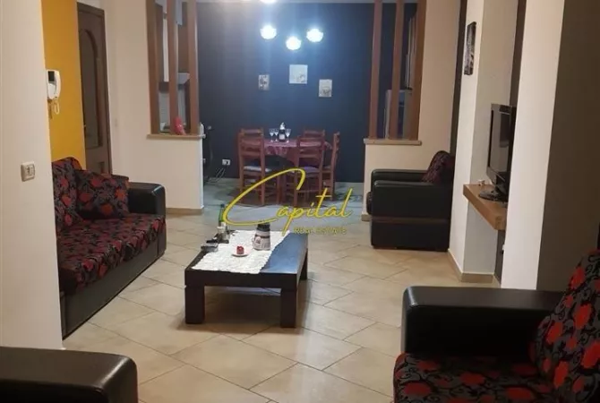 Shtepi me qera 2+1 ne Tirane - 60,000 Leke