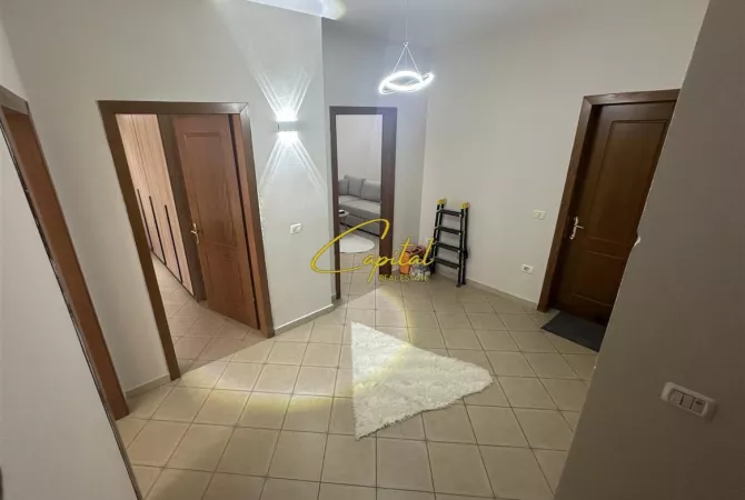 Shtepi me qera Apartament ne Tirane, 2+1, Mobilimi E mobiluar, Pagesa 55,000  Leke.
