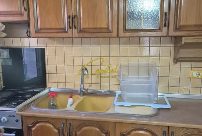 Shtepi me qera 1+1 ne Tirane - 45,000 Leke