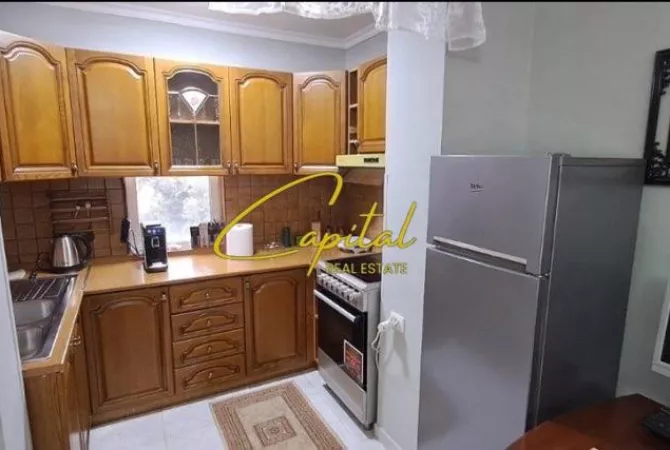 Shtepi me qera 1+1 ne Tirane - 350 Euro