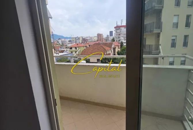 Shtepi me qera Apartament ne Tirane, 3+1, Mobilimi E mobiluar, Pagesa 800  Euro.