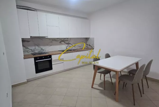 Casa in affitto 3+1 a Tirana - 800 Euro