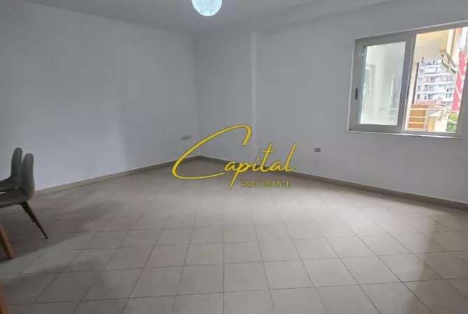 Shtepi me qera 3+1 ne Tirane - 800 Euro