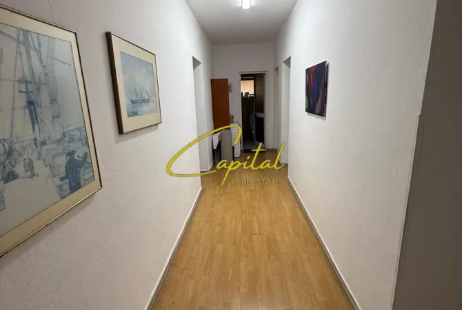 Shtepi ne shitje Apartament ne Tirane, 3+1, Mobilimi E mobiluar, Pagesa 175,000  Euro.