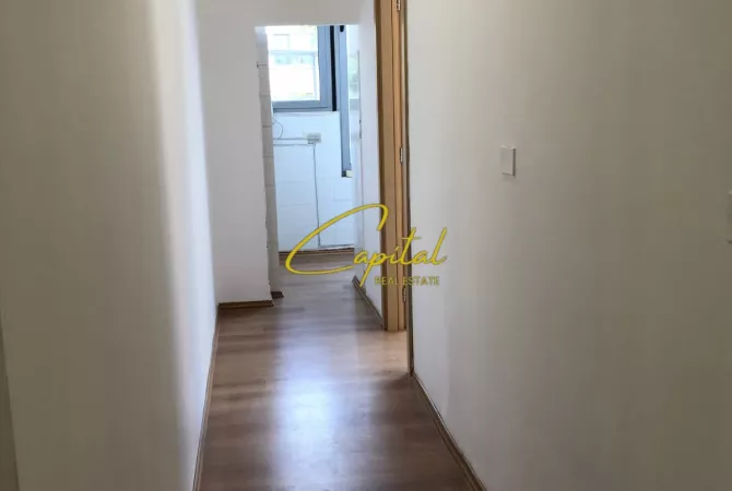 Ambient biznesi me qera 3+1 ne Tirane - 150,000 Leke