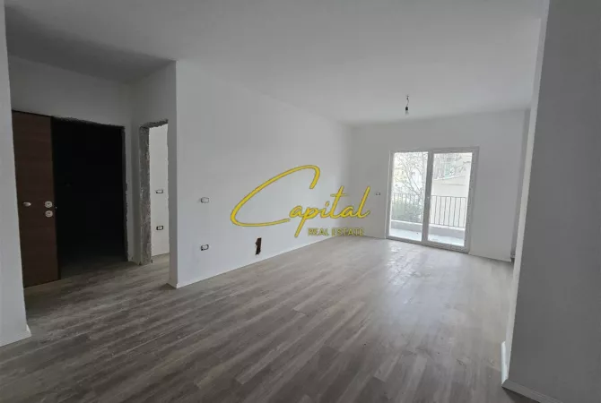 Shtepi ne shitje 1+1 ne Tirane - 126,000 Euro