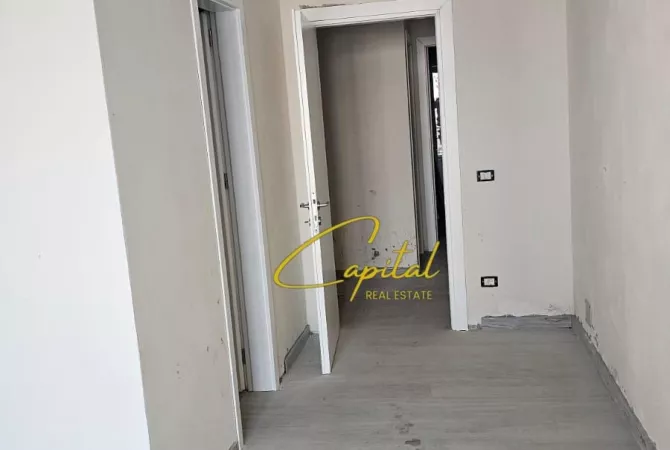 ZYRE ME QERA 152 M2 REZIDENCA MINE PEZA 1000 EURO