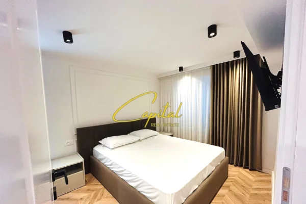 Shtepi me qera Apartament ne Tirane, 2+1, Mobilimi E mobiluar, Pagesa 700  Euro.
