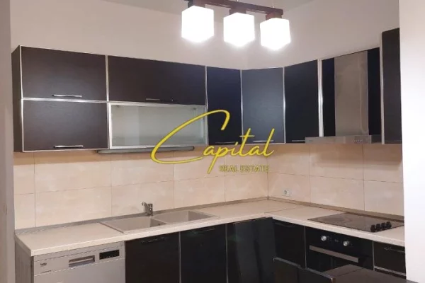 Shtepi me qera 2+1 ne Tirane - 550 Euro