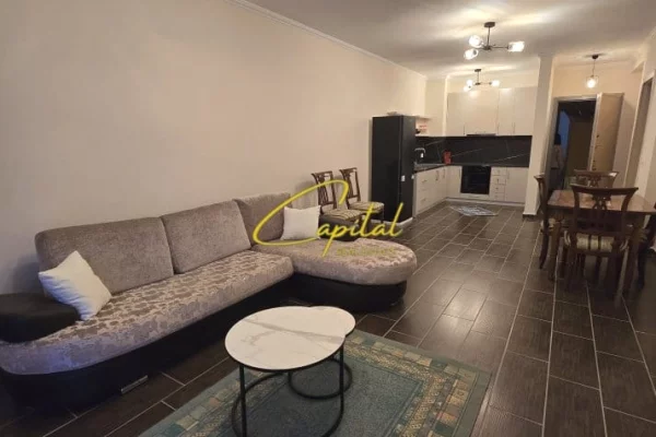 Shtepi me qera 2+1 ne Tirane - 500 Euro