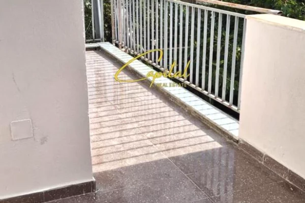 Shtepi me qera 4+1 ne Tirane - 1,300 Euro