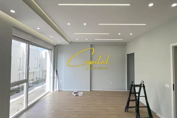 Shtepi me qera 4+1 ne Tirane - 140,000 Leke