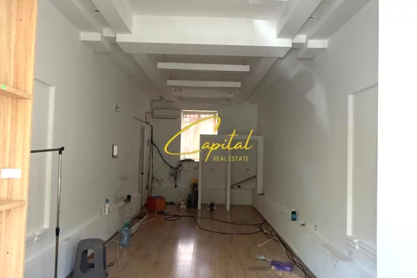 Business Property for Rent 1+1 in Tirana - 1,300 Euro