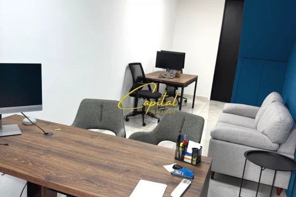 Ambient biznesi me qera 3+1 ne Tirane - 530 Euro