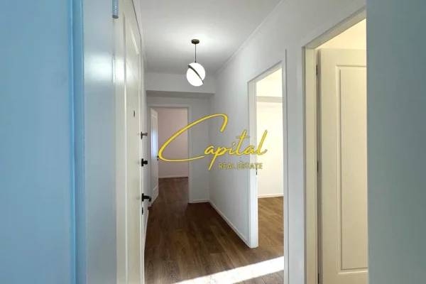 Shtepi ne shitje Apartament ne Tirane, 2+1, Mobilimi E mobiluar, Pagesa 118,000  Euro.