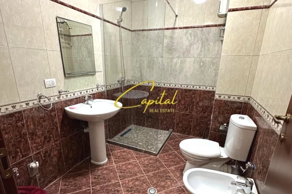 ZYRE ME QERA 118 M2 KOMUNA E PARISIT 70.000 LEKE