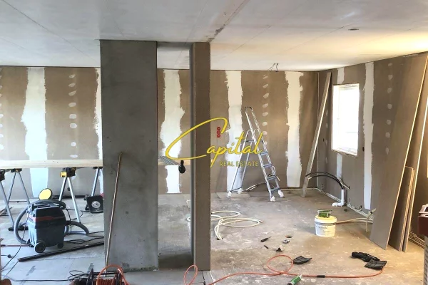 Ambient biznesi me qera 1+1 ne Tirane - 35,000 Leke