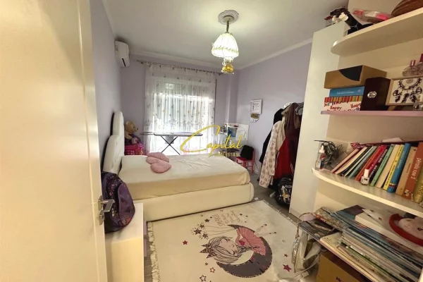 Shtepi ne shitje Apartament ne Tirane, 3+1, Mobilimi E mobiluar, Pagesa 220,000  Euro.