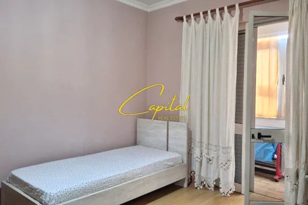 APARTAMENT ME QERA 2+1 RRUGA E DURRESIT 600 EURO