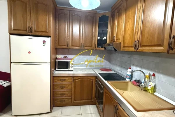 Shtepi me qera Apartament ne Tirane, 2+1, Mobilimi E mobiluar, Pagesa 600  Euro.