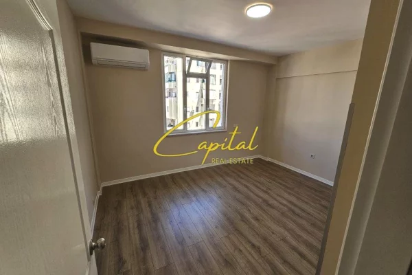 Ambient biznesi me qera 3+1 ne Tirane - 1,000 Euro