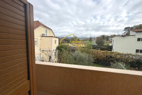 Shtepi me qera Apartament ne Tirane, 2+1, Mobilimi E mobiluar, Pagesa 45,000  Leke.