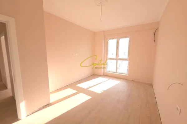 Shtepi me qera 2+1 ne Tirane - 1,100 Euro